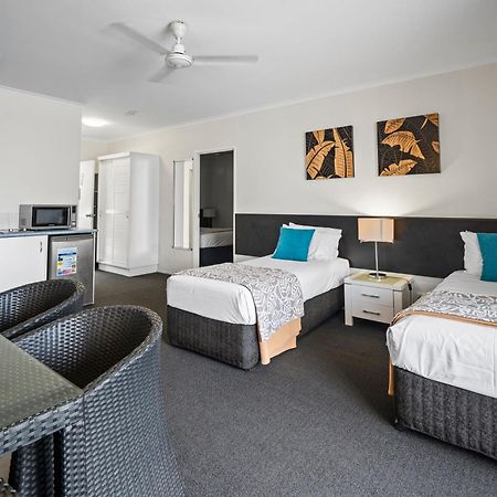 Colonial Palms Motor Inn Airlie Beach Exterior foto