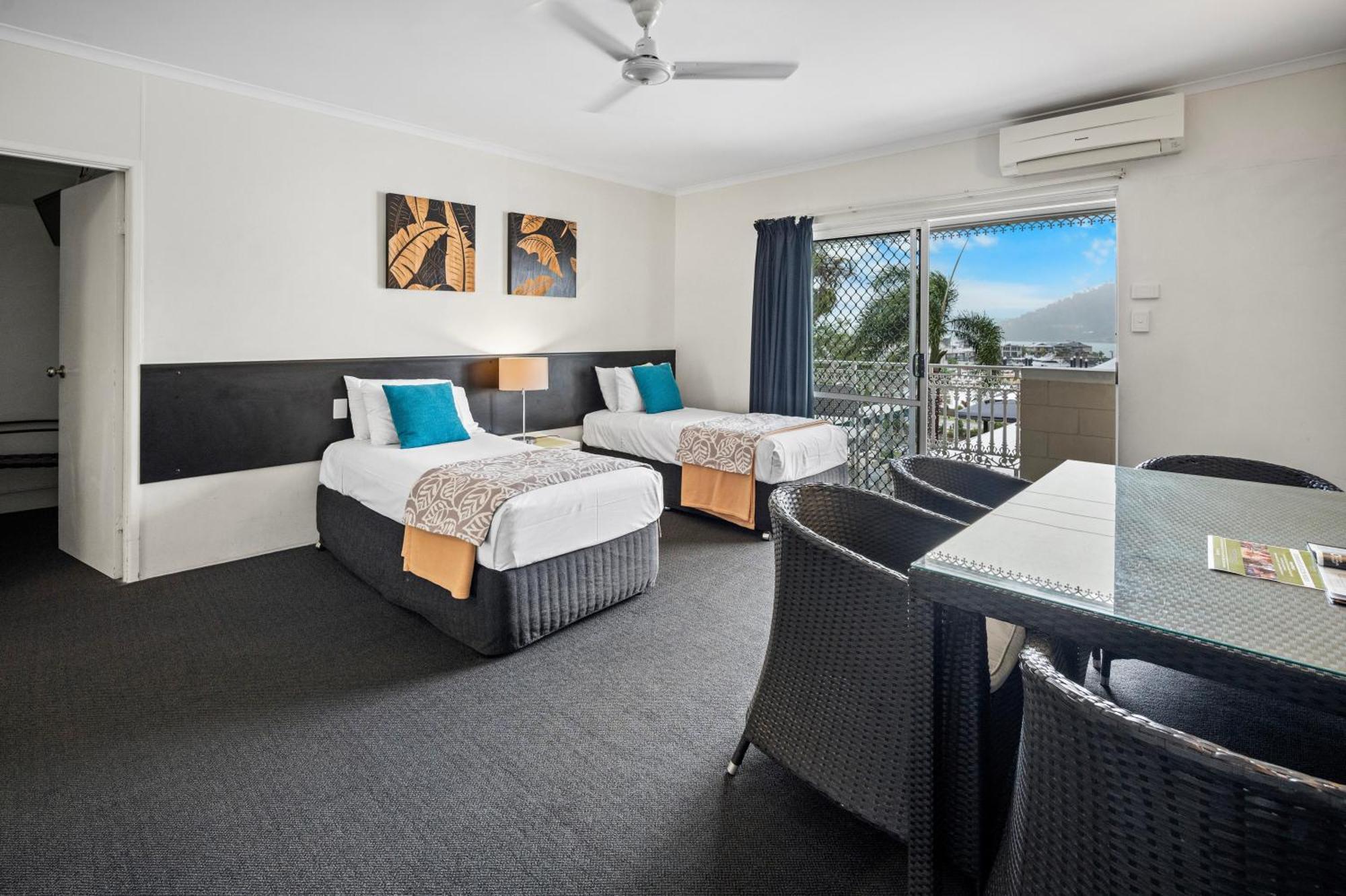 Colonial Palms Motor Inn Airlie Beach Exterior foto