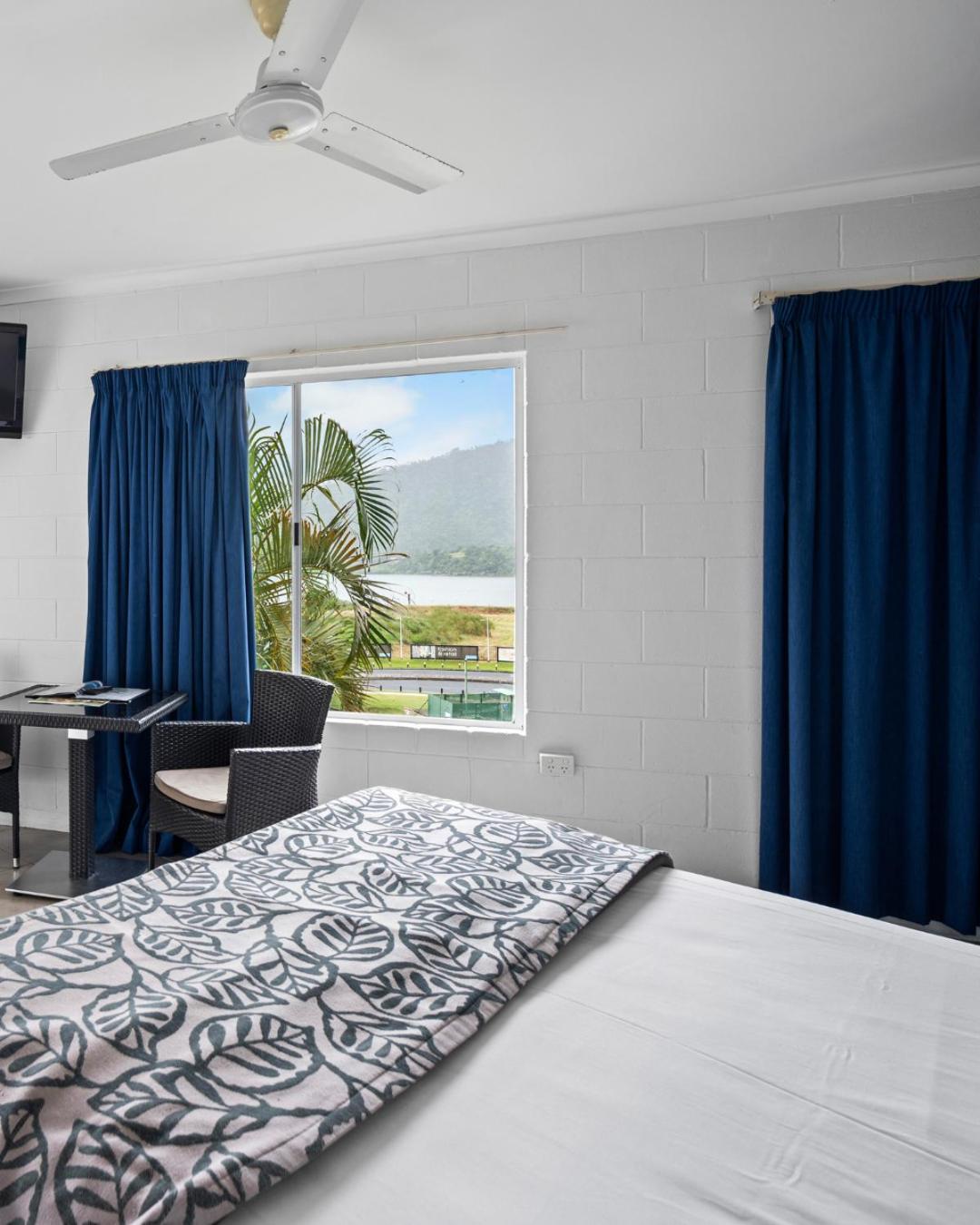 Colonial Palms Motor Inn Airlie Beach Exterior foto
