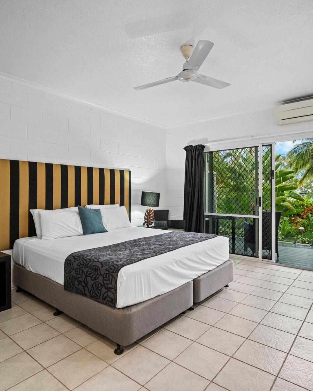 Colonial Palms Motor Inn Airlie Beach Exterior foto