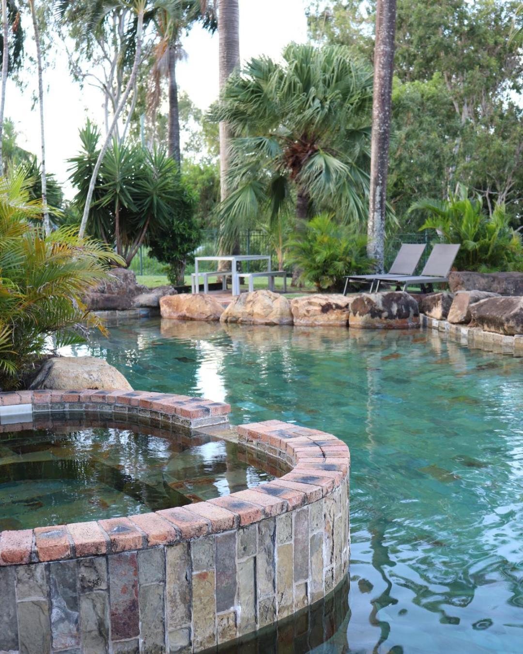 Colonial Palms Motor Inn Airlie Beach Exterior foto