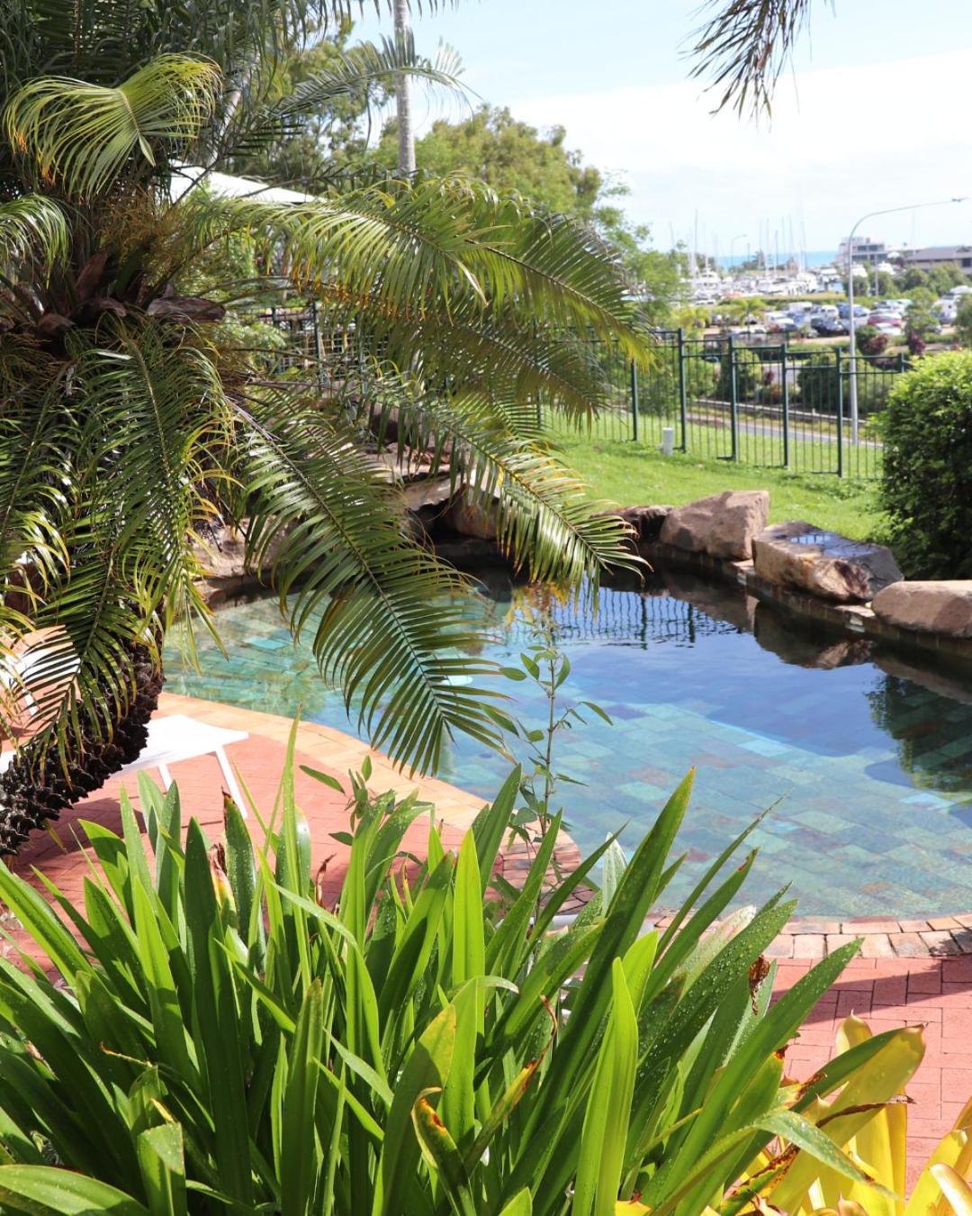Colonial Palms Motor Inn Airlie Beach Exterior foto