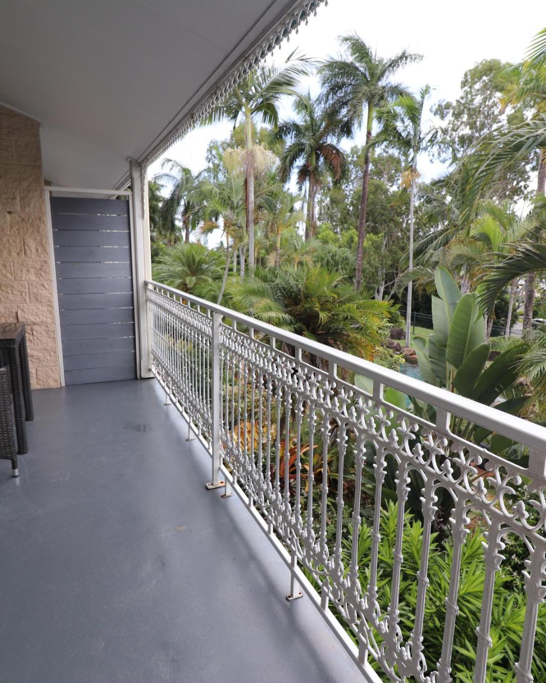Colonial Palms Motor Inn Airlie Beach Exterior foto
